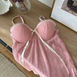 LA VIE EN ROSE Pink Corset -36C